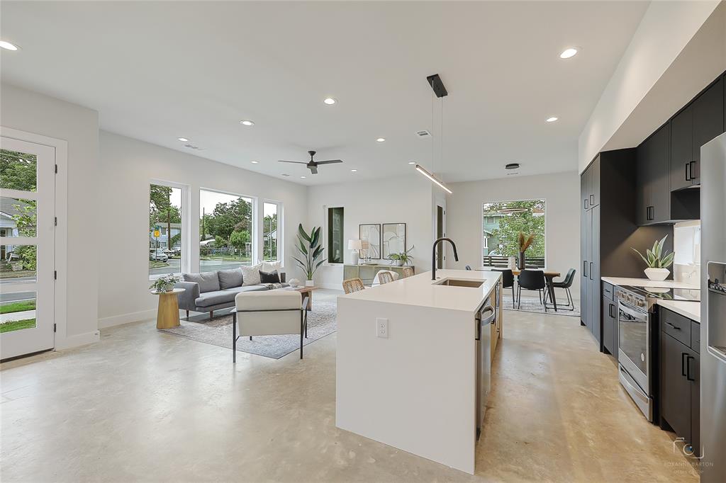 George J Bryans Rev - Residential Lease
