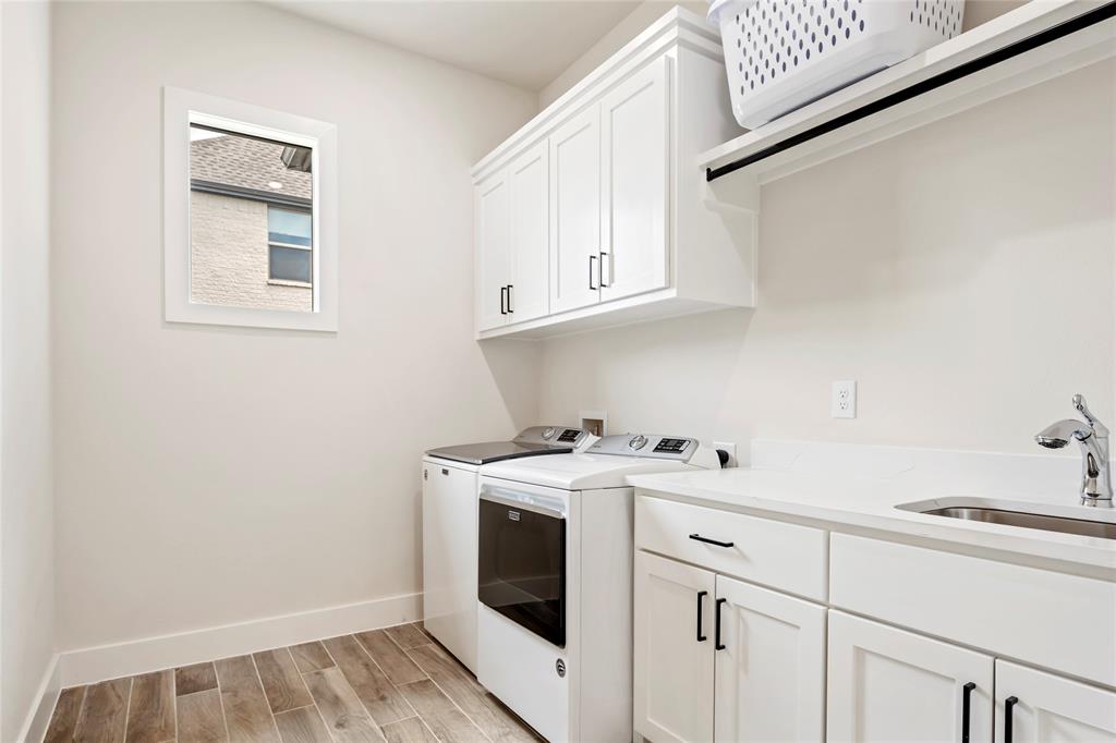 Lincoln Pointe - Residential