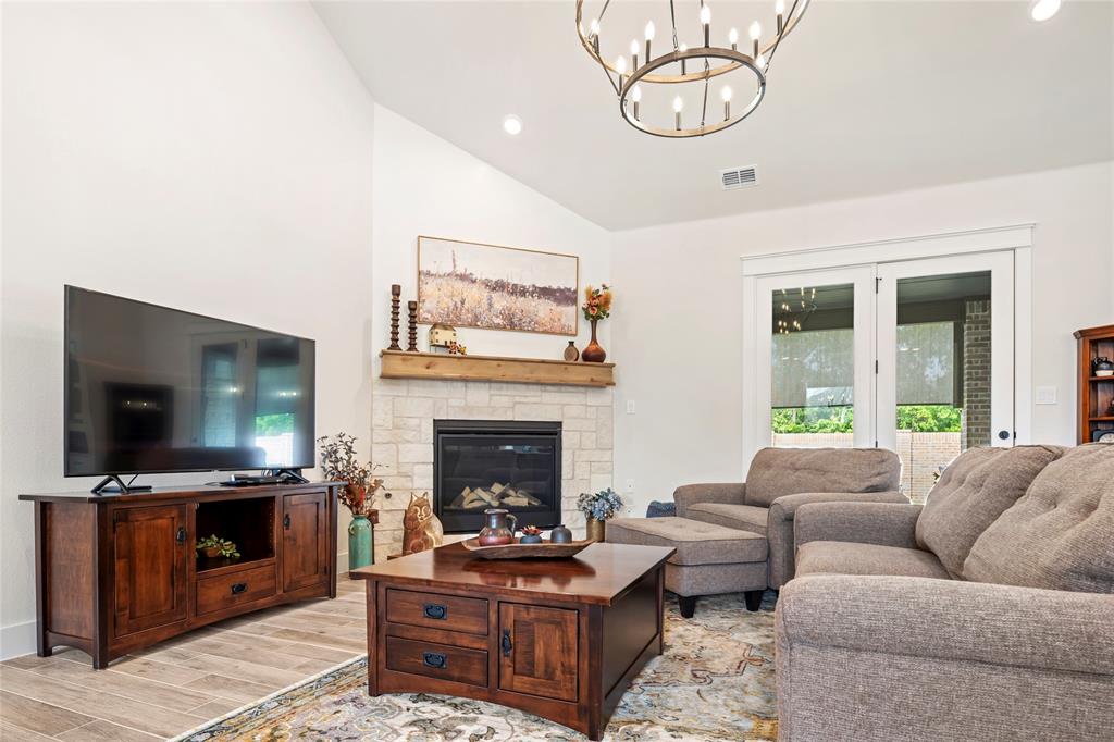 Lincoln Pointe - Residential