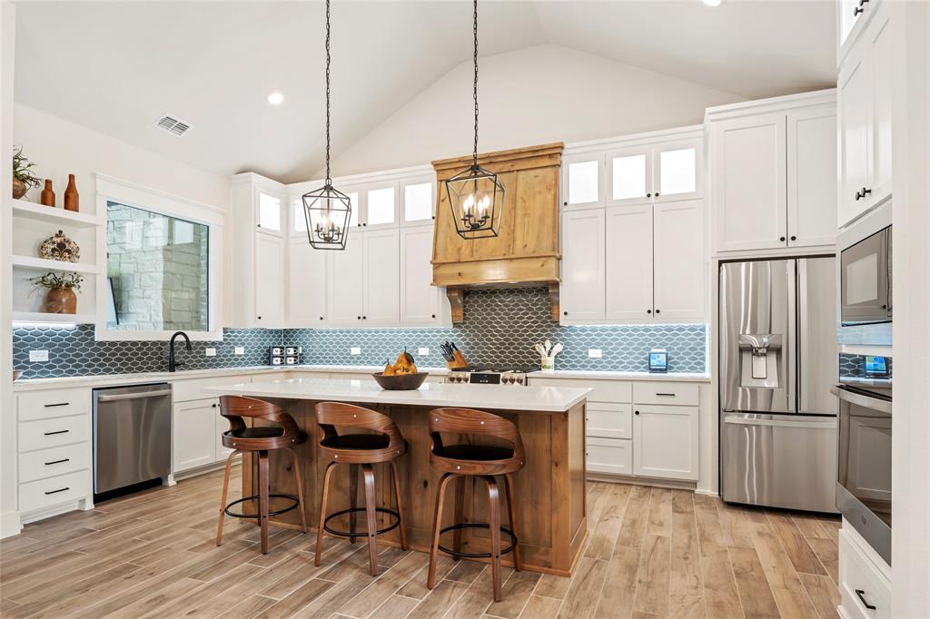 Lincoln Pointe - Residential