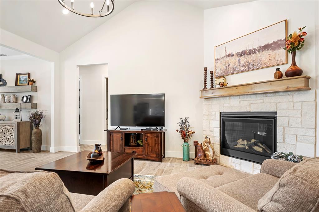 Lincoln Pointe - Residential