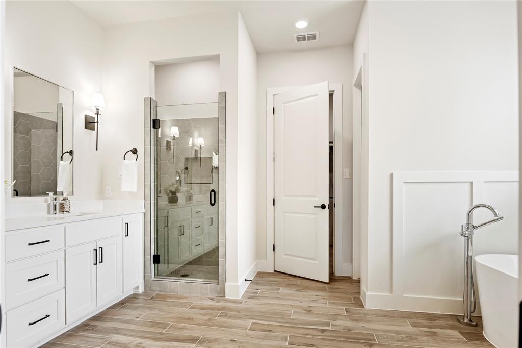 Lincoln Pointe - Residential