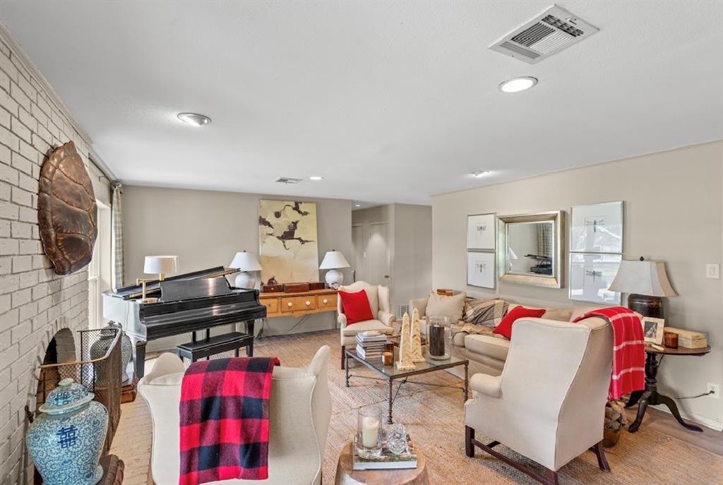 A1046 BROWNING, H - Residential