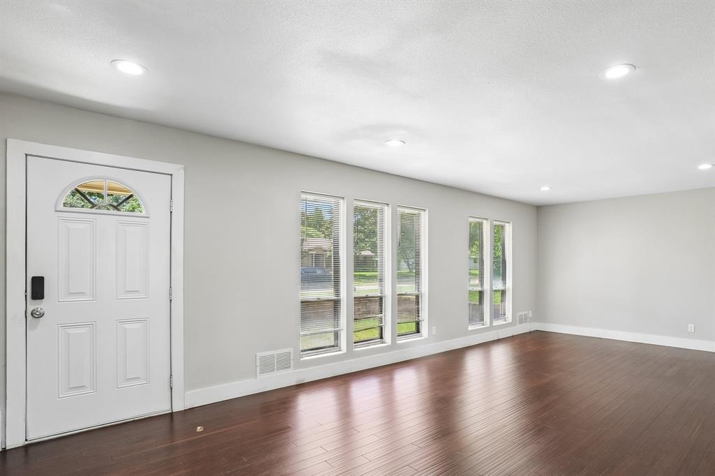 Braeburn Glen - Residential