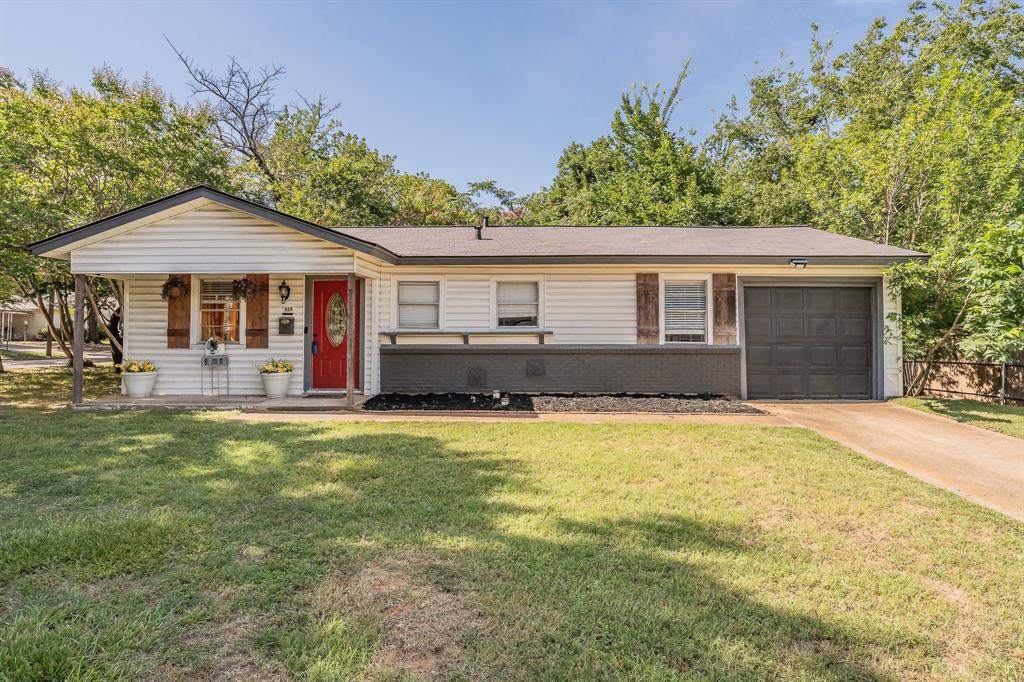 Welcome home to this adorable 3-bedroom, 2-bathroom gem in the highly sought-after 76013 zip code!
Situated on a beautiful corner lot with mature trees, this move-in ready home offers charm, comfort, and an unbeatable location. Inside, you'll find a warm and inviting layout that's ready for you to make your own. Step outside to a spacious, tree-shaded backyard with endless possibilities – whether you envision lush gardens, a play area, space for pets, or simply relaxing under the shade of established trees. Conveniently located just three blocks from Duncan Robinson Park and Hill Elementary School, with quick access to I-30 and I-20. 
Enjoy the charm of an established neighborhood known for its quiet streets, mature trees, and easy access to Arlington's shopping, dining, and entertainment.