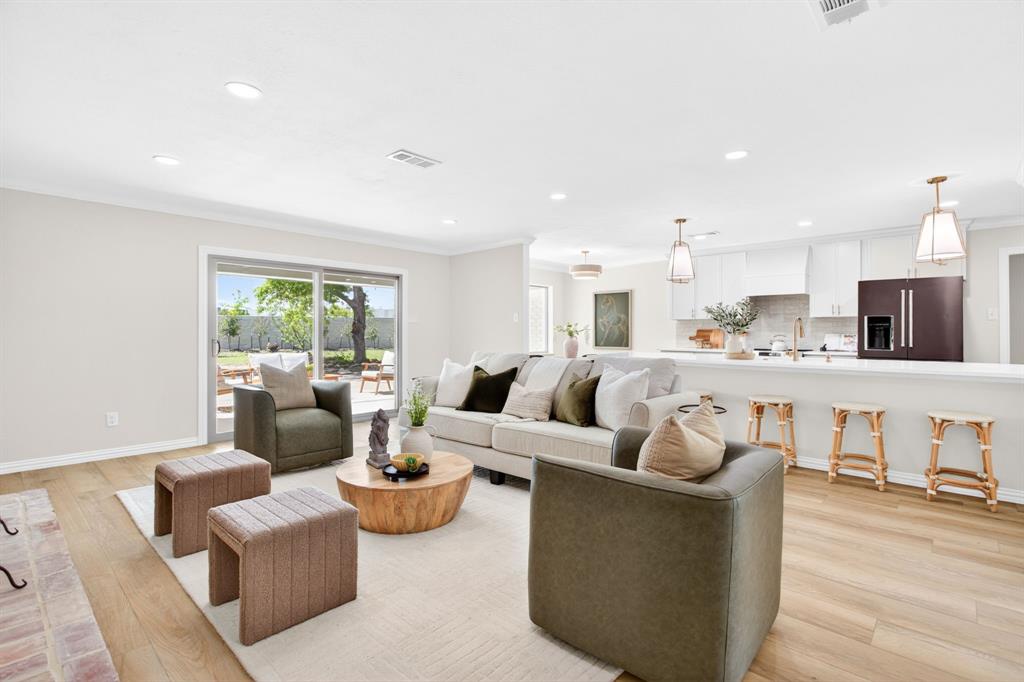 Ridglea Country Club Estate - Residential