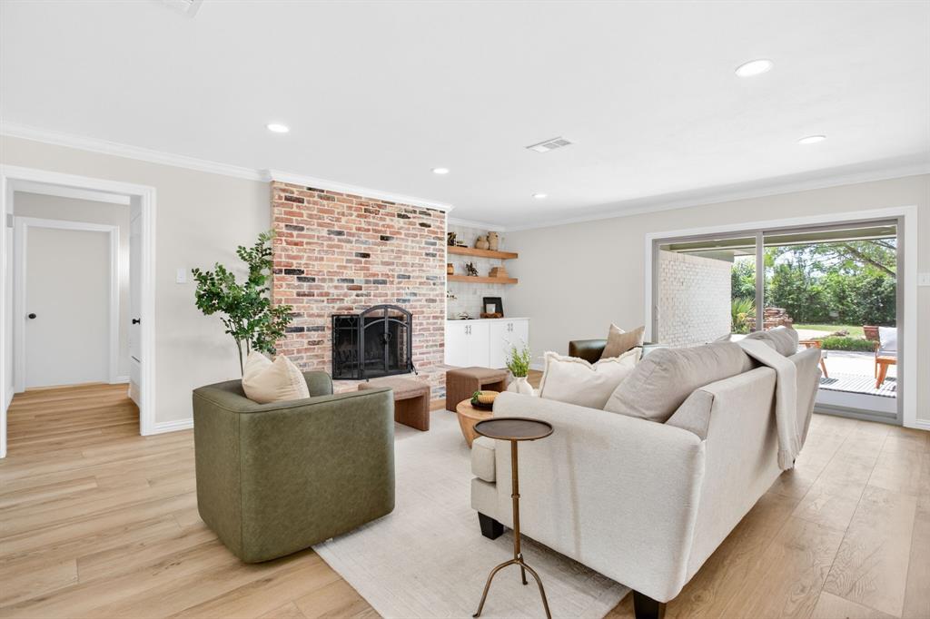 Ridglea Country Club Estate - Residential