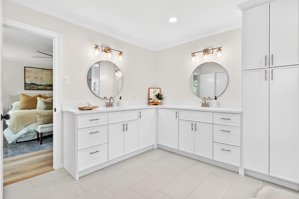 Ridglea Country Club Estate - Residential