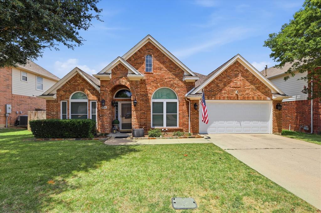 Come see this beautiful, well maintained, single owner home. You will love the open floorplan all on one level with 4 bedrooms plus a flex space. It has so many updates including luxury vinyl flooring throughout, roof, windows, HVAC, bathrooms and kitchen appliances and quartz countertops. Enjoy the convenience of jelly fish lighting and a sprinkler system. This home is completely move in ready and waiting for its new chapter.
