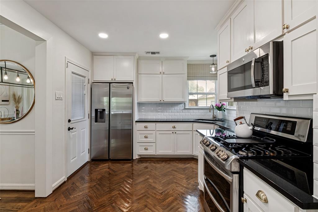 Wilshire Place - Residential