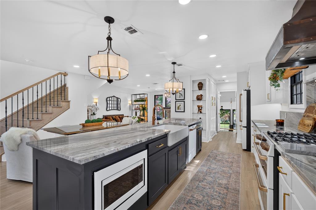 Hollywood - Residential