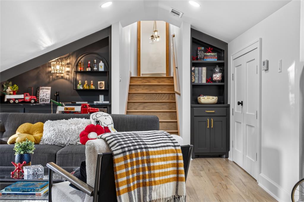 Hollywood - Residential