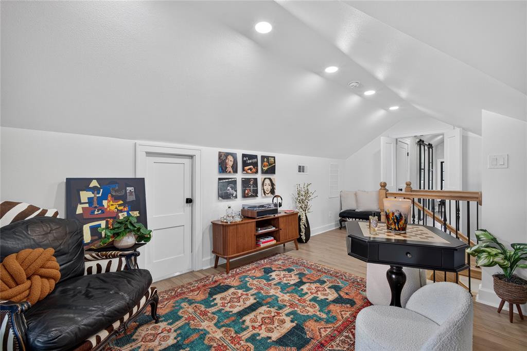 Hollywood - Residential