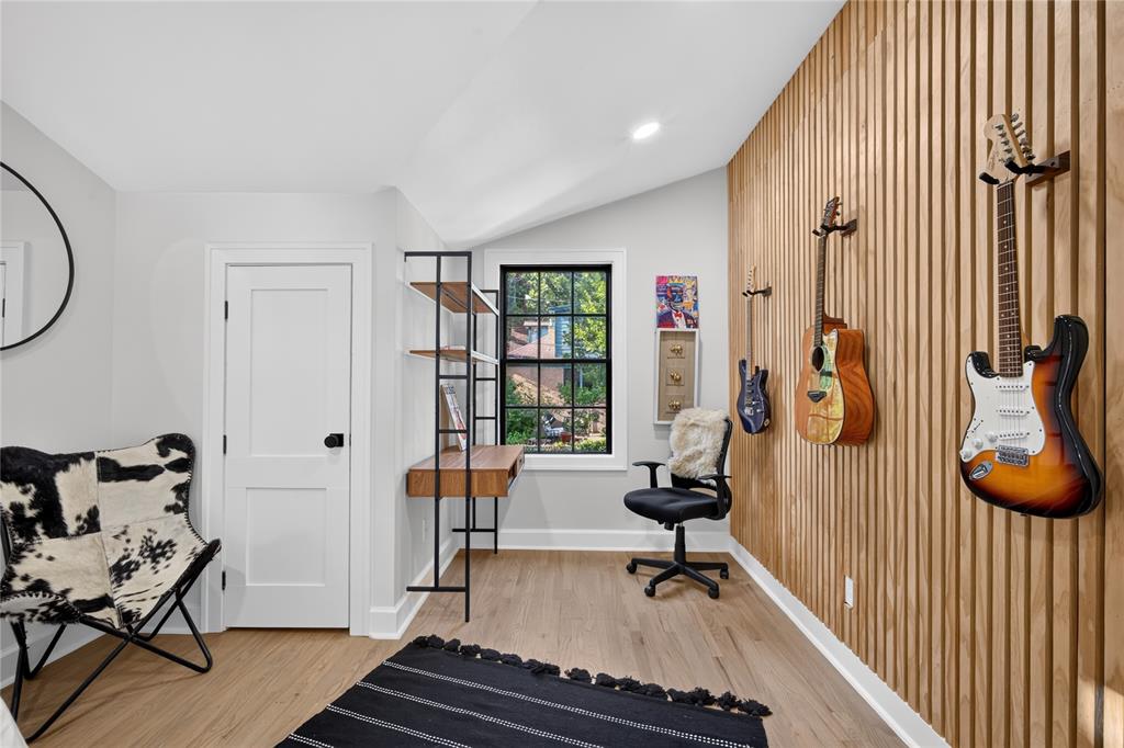 Hollywood - Residential