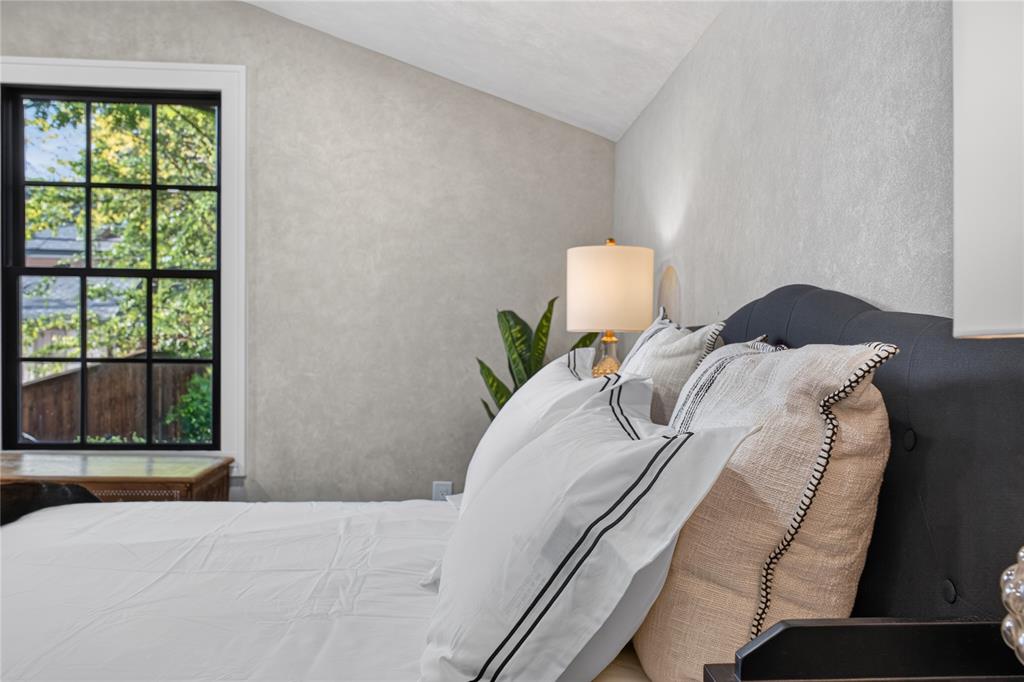 Hollywood - Residential