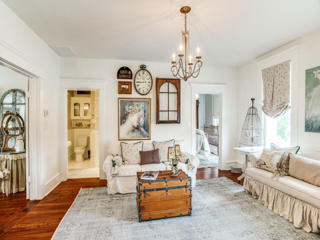 Original Cleburn - Residential