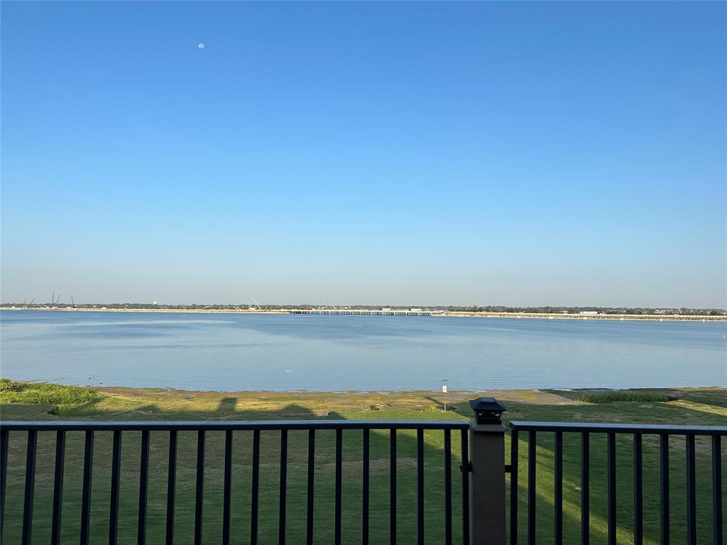 Signal Ridge #4 - Residential Lease