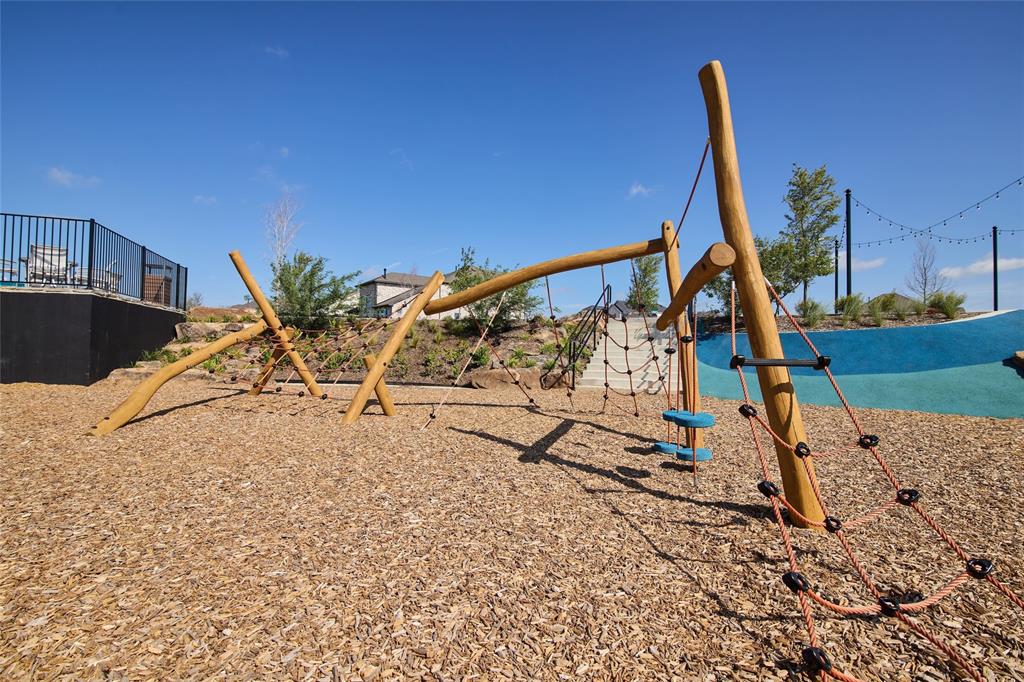 The Ridge at Northlake - Residential