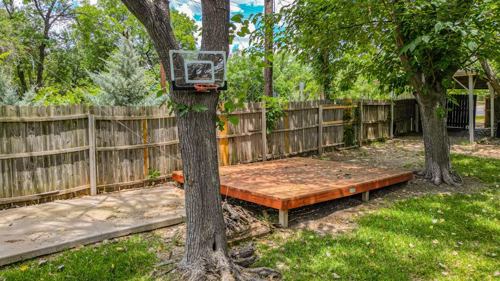 Lake Weatherford - Residential