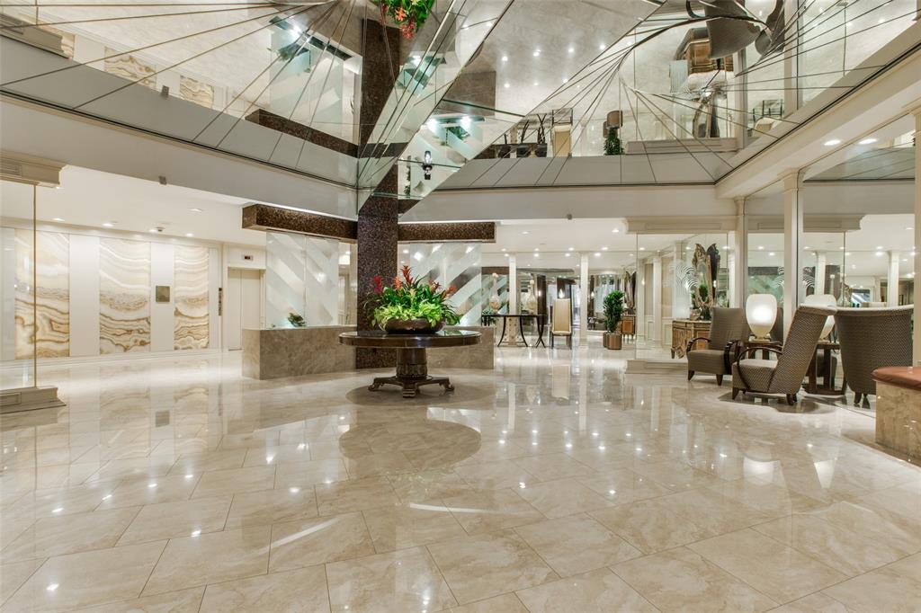 Bonaventure Condo - Residential