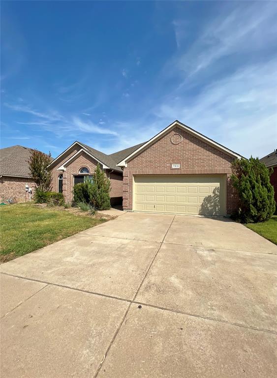This gorgeous 4-2-2 in Mansfield ISD is a must see! Neutral tones and elegant arched doorways accent the spacious floor plan with 2 living and 2 dining areas. Family room features a gorgeous fireplace. Large open kitchen includes an island and plenty of cabinet space. Also comes with designer counter-tops, built-in microwave, dishwasher, disposal, gas cooktop with separate oven, a closet pantry and tile backsplash. Primary suite offers a garden tub with separate shower, his n' hers sinks and a walk-in closet. Large fenced backyard with covered patio for outside entertainment. Just a short stroll from Don Misenhimer Park with a splash pad, playground, sports fields and walking trails. Don't miss your opportunity to lease this fabulous home!