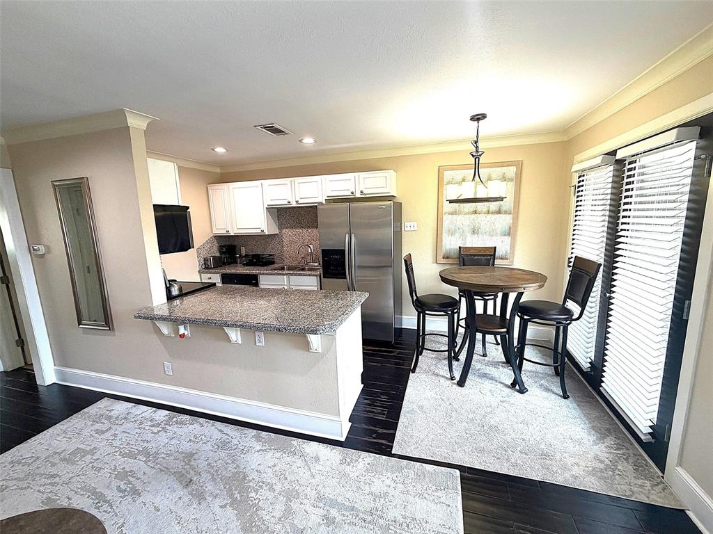 Forum Of Dallas Condo - Residential