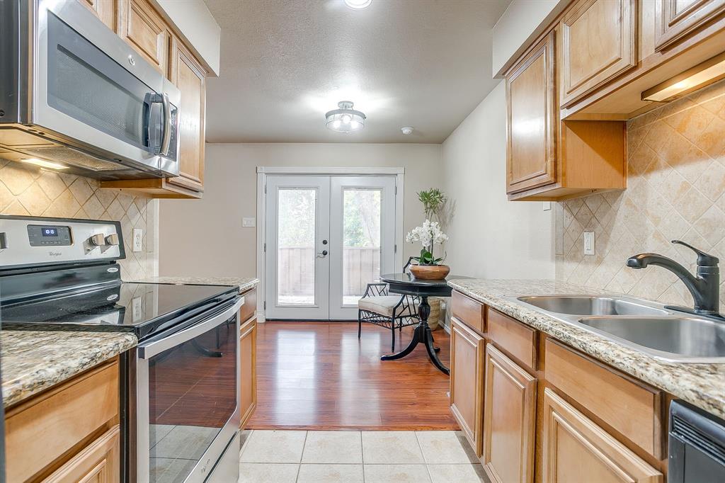 Cedar Creek Twnhms - Residential