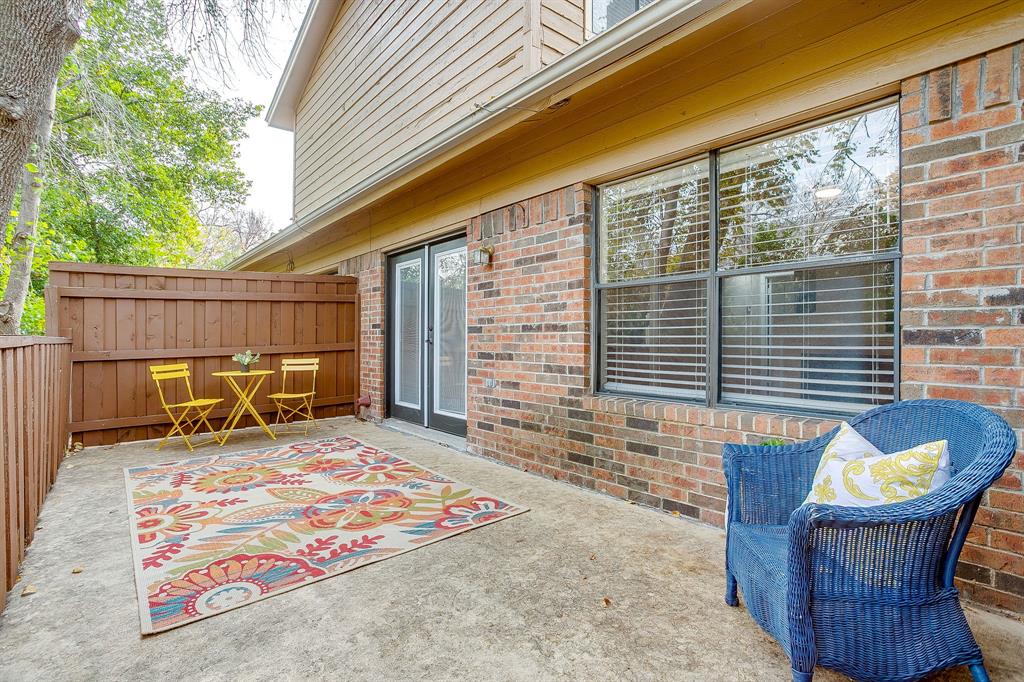Cedar Creek Twnhms - Residential