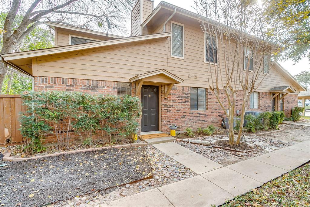 Cedar Creek Twnhms - Residential