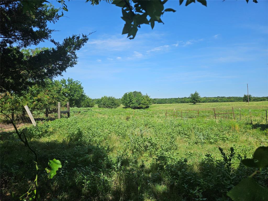 A0527 - Land