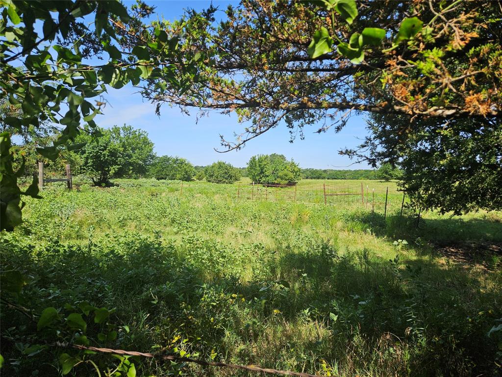 A0527 - Land