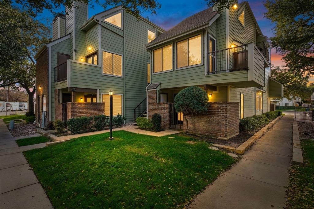 University Park Condo - Residential