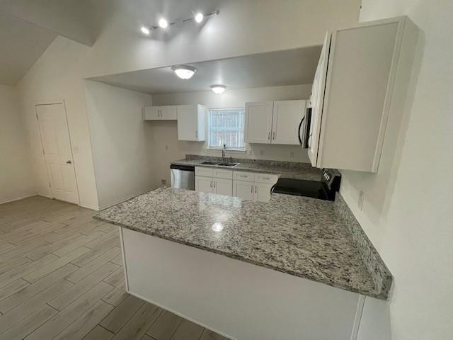 Western Hills Harbor - Residential