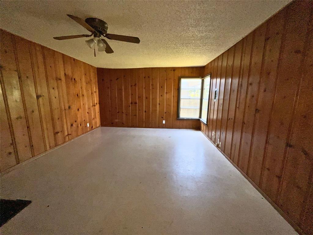Walkers Add - Residential