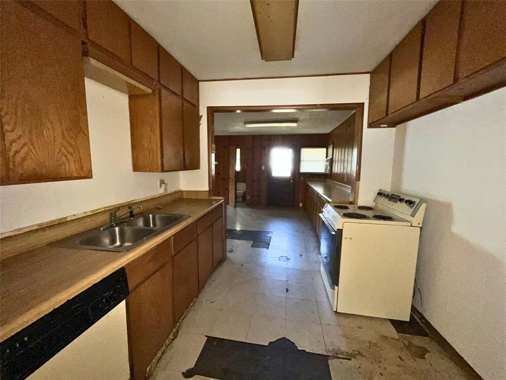 Walkers Add - Residential