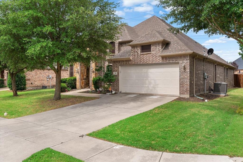 Welcome to your next dream home in Waxahachie. This beautifully maintained property features an open floor plan designed for both comfortable living and effortless entertaining—perfect for family gatherings and holiday celebrations.
Offering four spacious bedrooms plus a dedicated office that can easily serve as a fifth bedroom, this home provides flexibility for a variety of lifestyles. The kitchen, complete with a bright breakfast area, overlooks the expansive family room and offers picturesque views of the lush backyard.
The private primary suite is thoughtfully positioned at the rear of the home, creating a secluded retreat. Its ensuite bath includes a large garden tub, separate shower, dual vanities, and a generous walk-in closet. Three additional bedrooms and a full bath are conveniently located down the hall.
Step outside to enjoy the covered patio—ideal for relaxing or entertaining—while taking in the beautifully landscaped yard.
This home includes numerous upgrades and improvements, including a new AC unit, new cedar fence, stainless steel appliances, decorative lighting, a sprinkler system, and recent foundation repairs backed by a warranty.
Ideally located near schools, shopping, medical facilities, and a sports complex, this home offers both convenience and the tranquility of a quiet community.