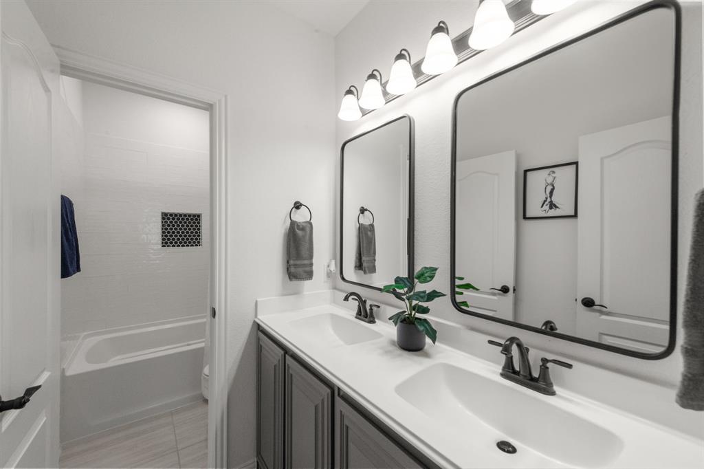 TIMBERBROOK PHASE 2 - Residential Lease