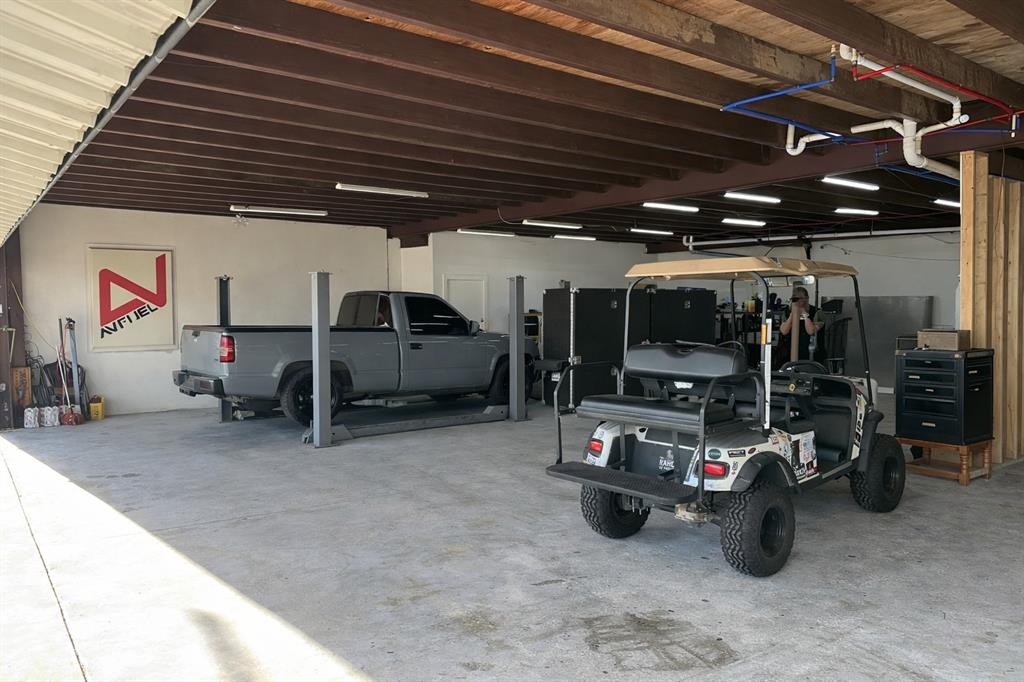 Hicks Airfield - Commercial Sale