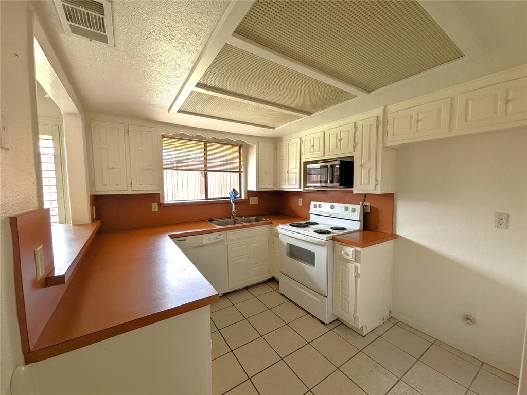 Parker Road Estates West 2w Second Sec - Residential