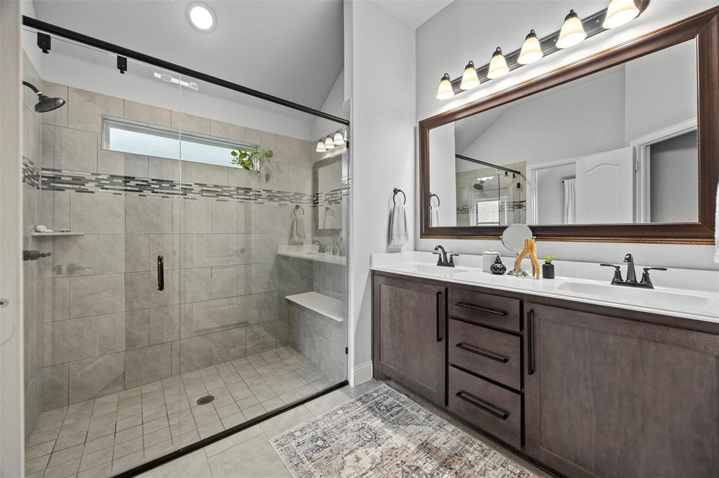 Eagle Glen - Residential