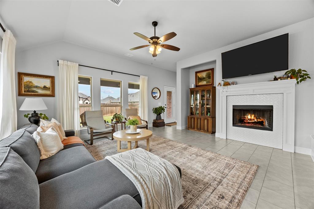 Eagle Glen - Residential