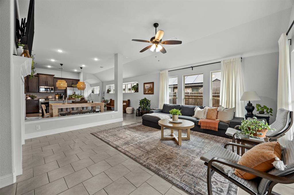Eagle Glen - Residential