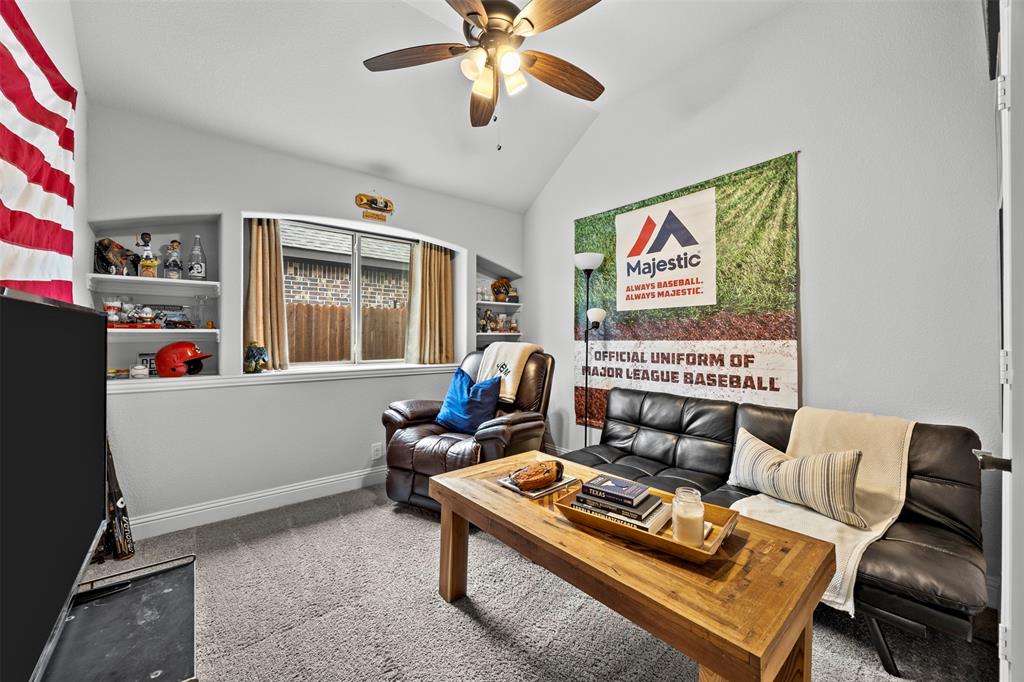 Eagle Glen - Residential