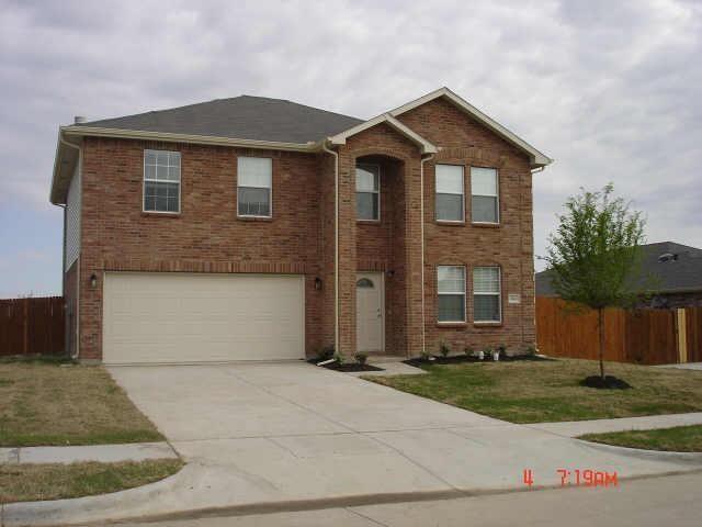 Exceptional large floorplan with three super living areas offers plenty of room for you to stretch out.  Large formal areas for entertaining with more causual space adjacent including open kitchen, nook, den and fireplace overlooking oversized fenced backyard. Upstairs offers 3 spacious bedrooms and large gameroom.  Master has huge huge walk in closet. Homes offers neutral colors throughout and is located a short distance to Scott Elementary.

All information is deemed reliable. Tenant and Tenant agent should verify all information including schools, measurements, and square footage.

AGENT(S) MUST ACCOMPANY ALL CLIENT'S DURING PHYSICAL VIEWING OF HOME!  NO UNACCOMPANIED PERSON(S) WILL BE ALLOWED TO ENTER HOUSE.