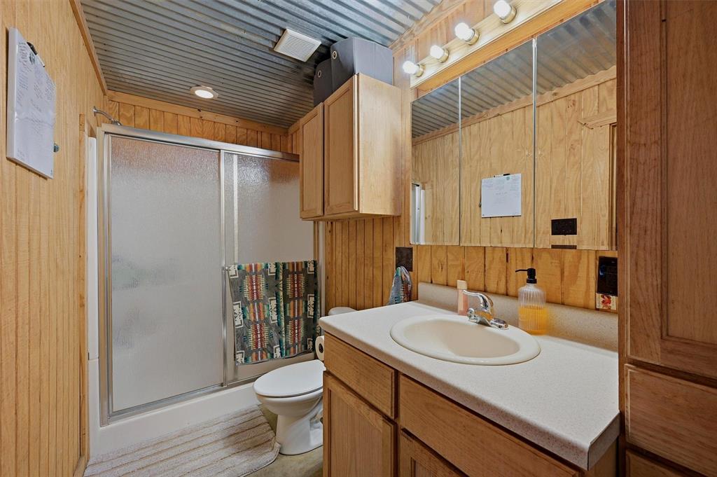 Barnes E - Residential