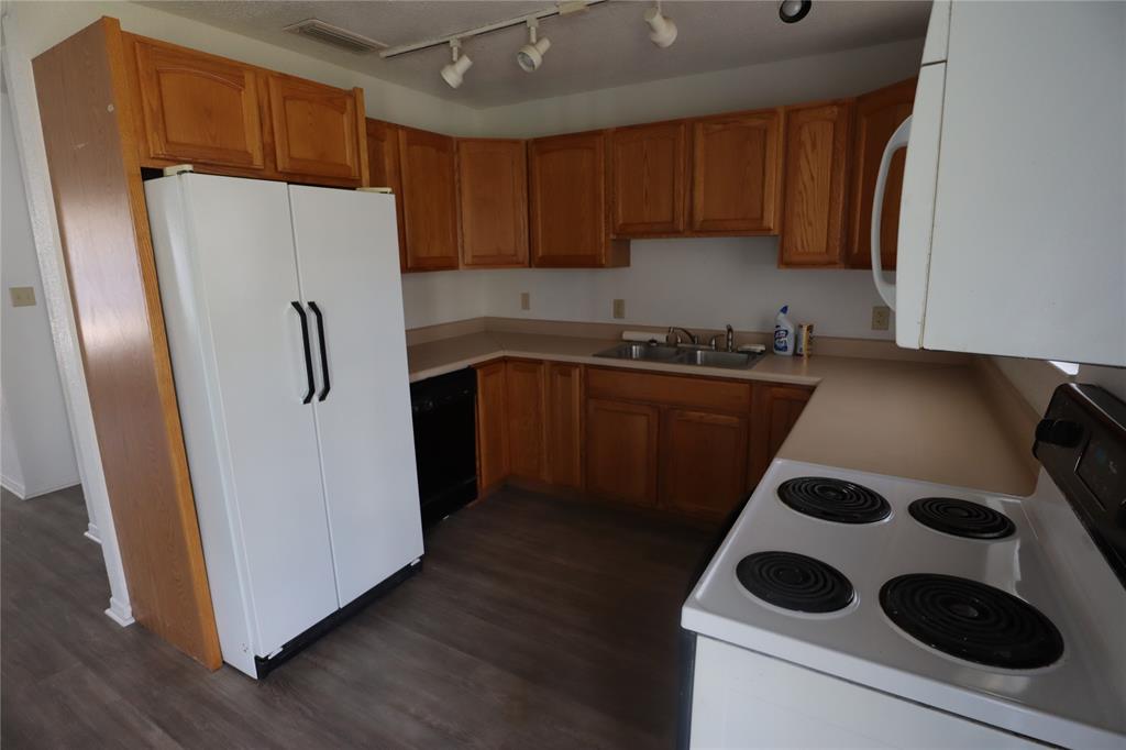 Meadowbrook - Residential