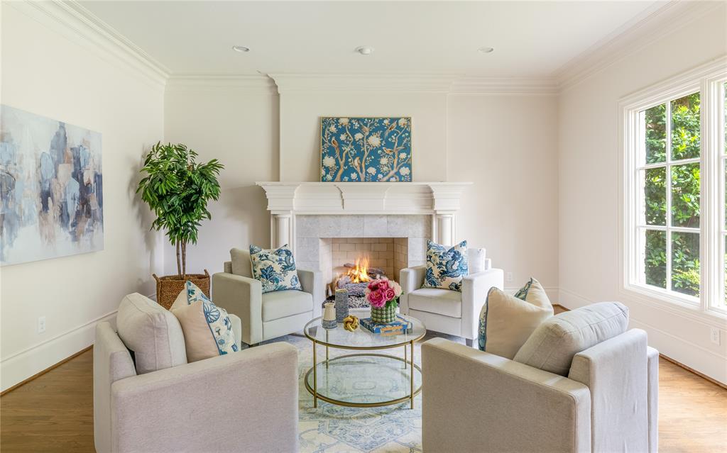 CARUTH HILLS 8 - Residential