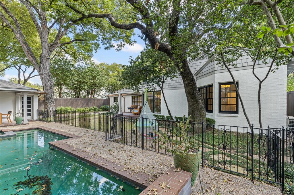Crestwood Add - Residential