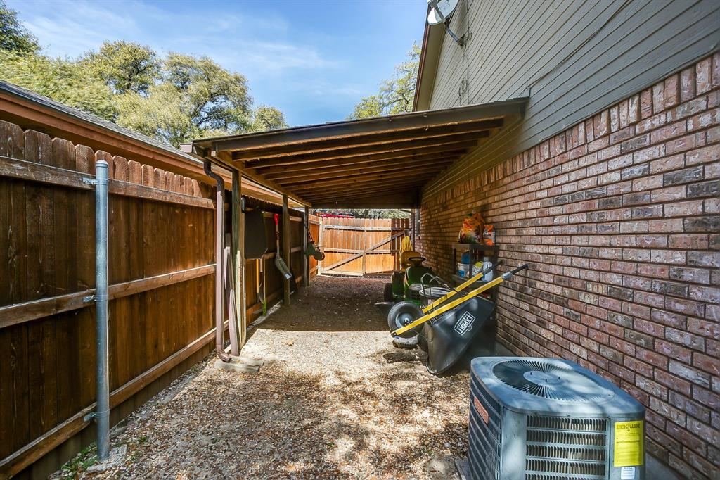 Lake Country Estates Add - Residential