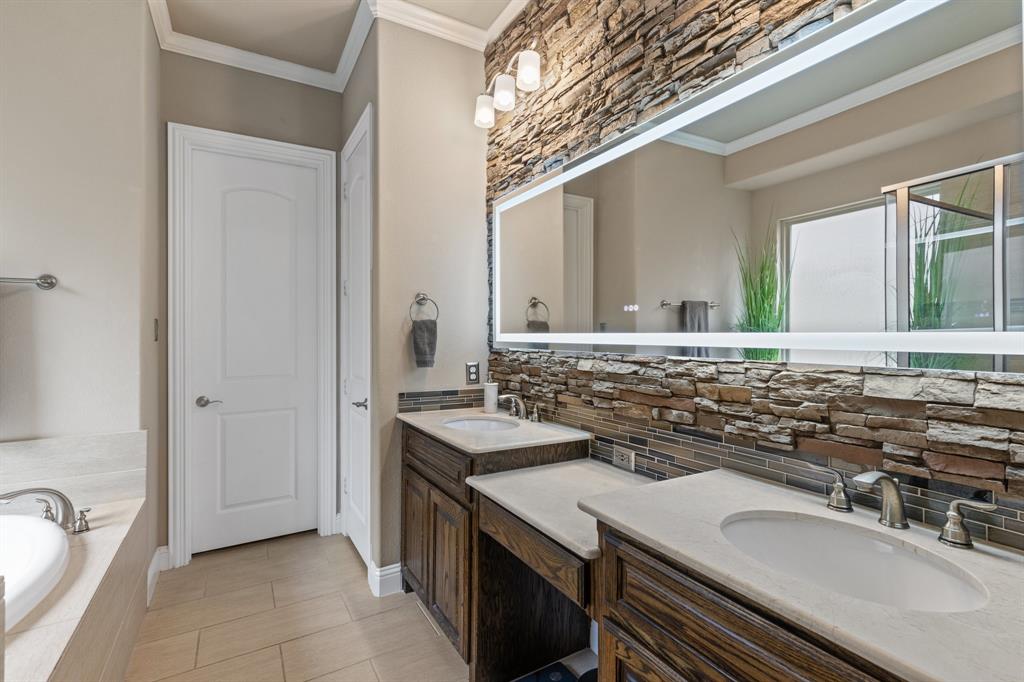 Stone Bridge Oaks - Residential
